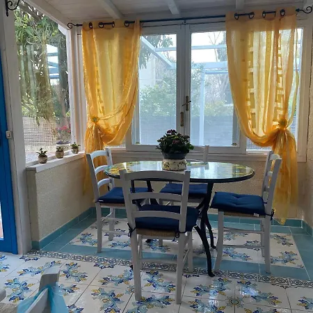 Alojamento de Acomodação e Pequeno-almoço La Casa Del Limoneto 4*