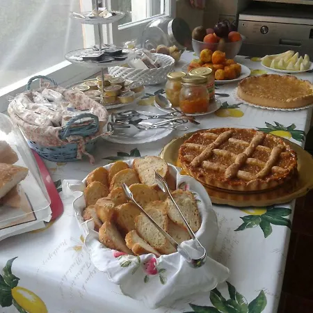 La Casa Del Limoneto Alojamento de Acomodação e Pequeno-almoço Ilha de Favignana