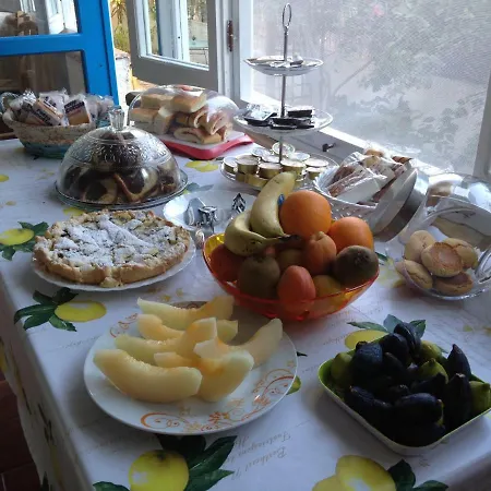 Alojamento de Acomodação e Pequeno-almoço La Casa Del Limoneto Ilha de Favignana