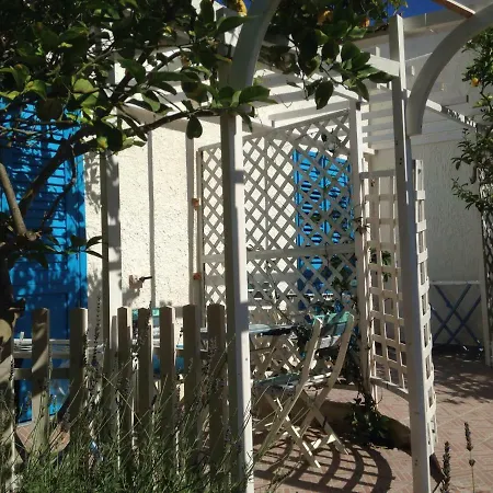 Bed and breakfast La Casa Del Limoneto 4*