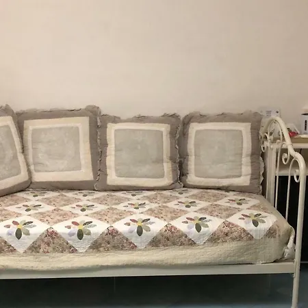 Alojamento de Acomodação e Pequeno-almoço La Casa Del Limoneto 4*