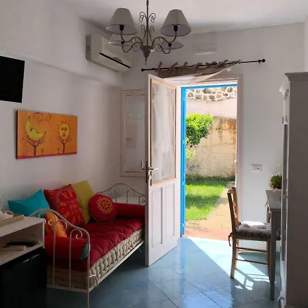 La Casa Del Limoneto Alojamento de Acomodação e Pequeno-almoço 4*